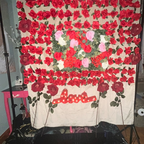 Handmade Love Flower wall/wedding backdrop/flower backdrop light included - Picture 3 of 9